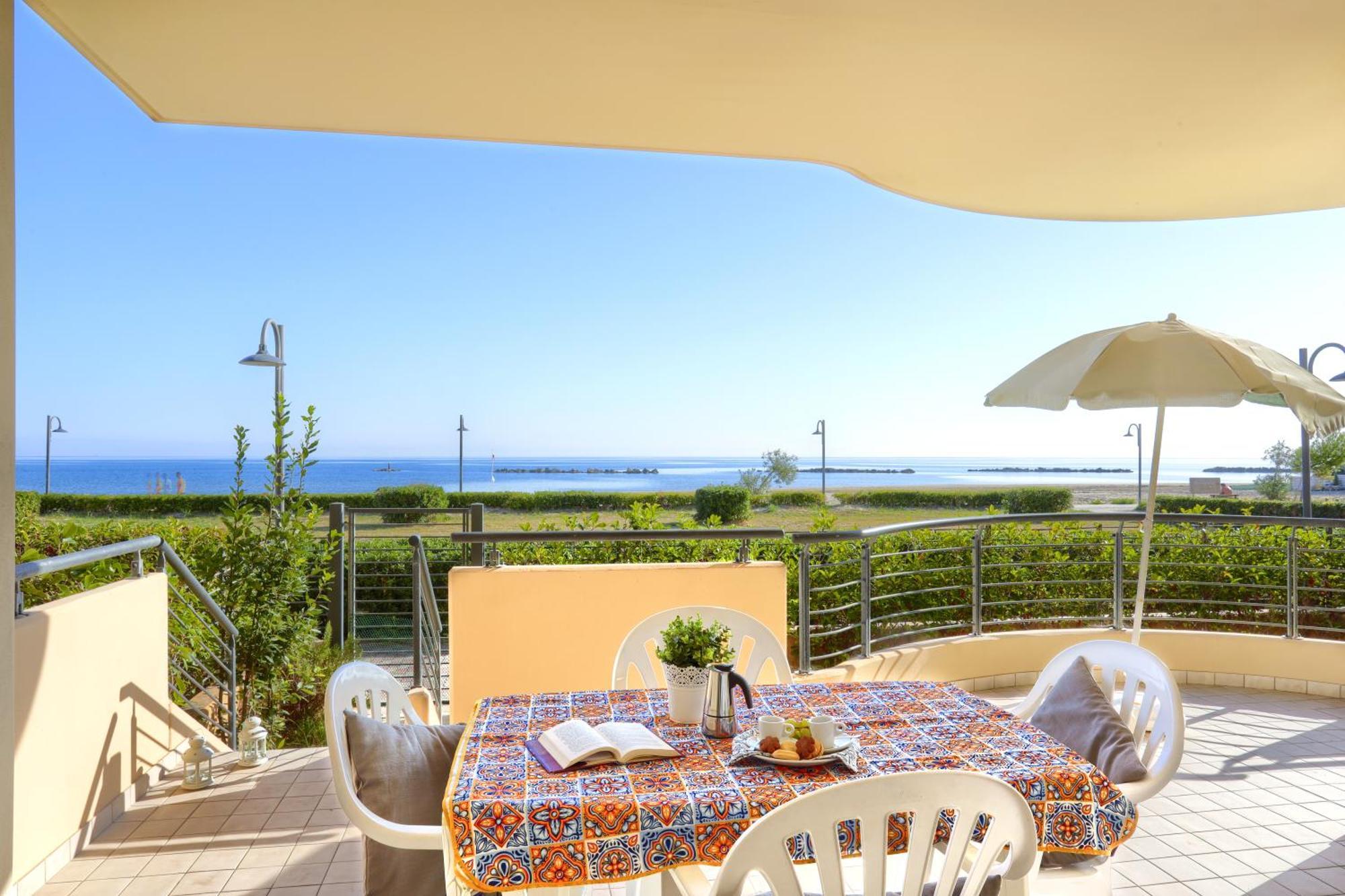 Mazzarosa Residence Розето-дельї-Абруцці Номер фото
